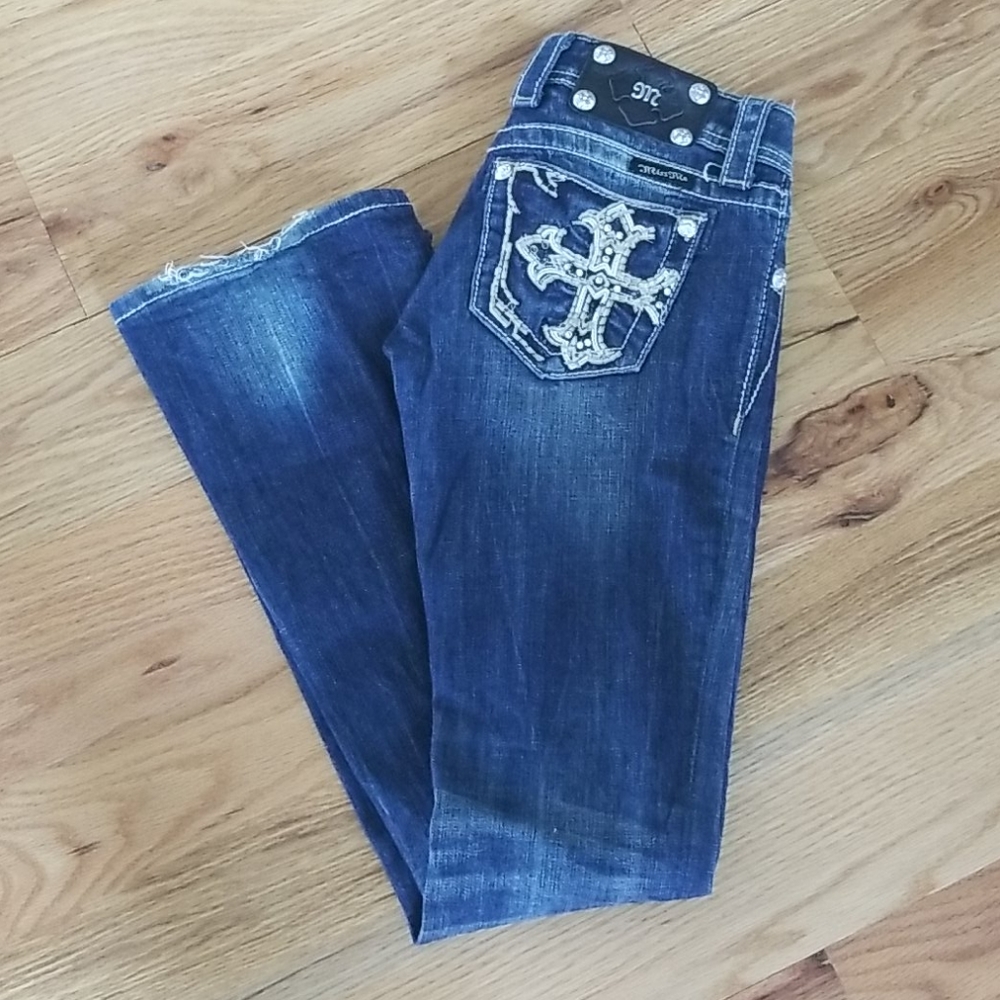EUC Miss Me Bootcut 23